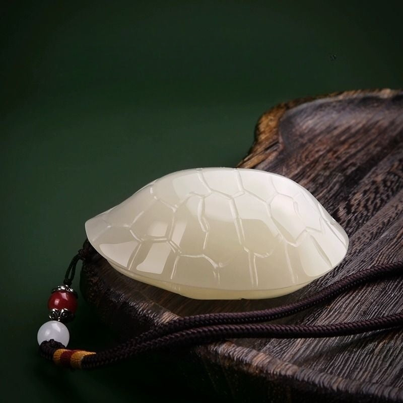 Serenemyst Hetian Jade Tortoise Shell Protection Hand-held Pendant