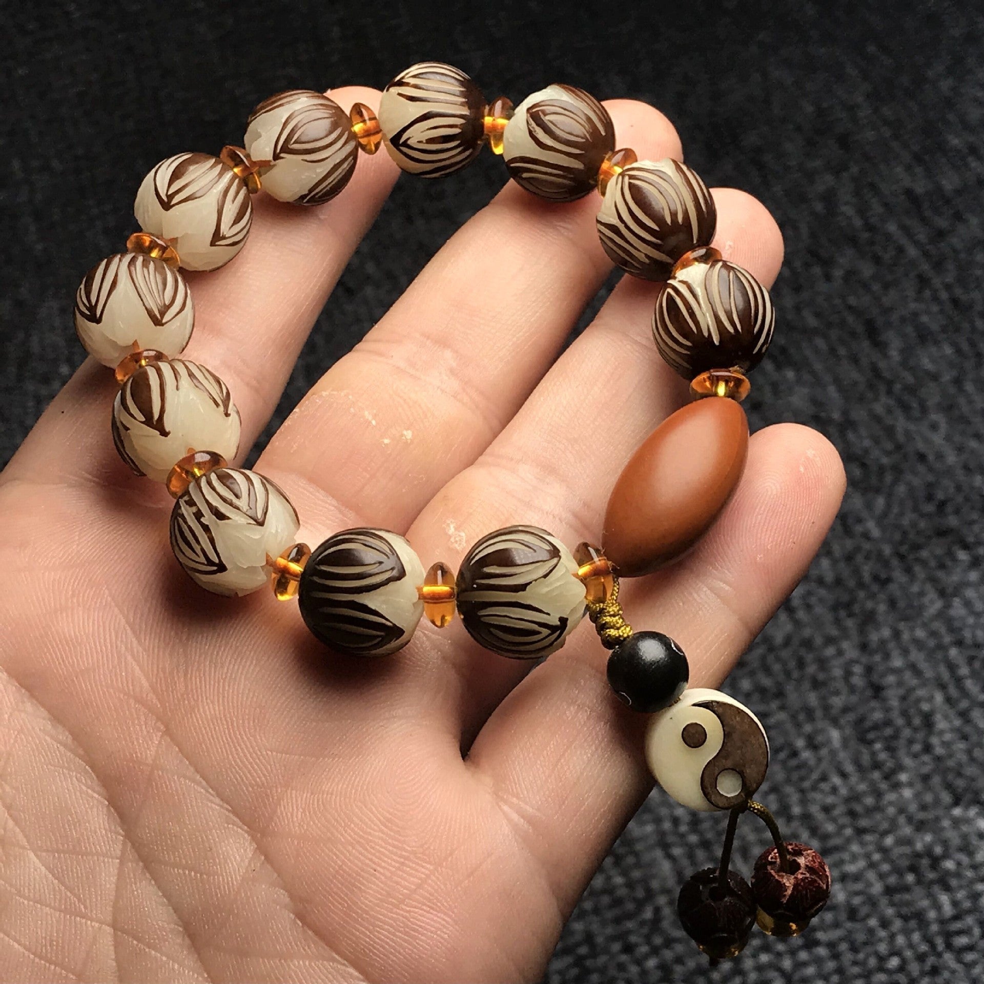 Serenemyst White Jade Bodhi Seed Root Carved Meditation Bracelet