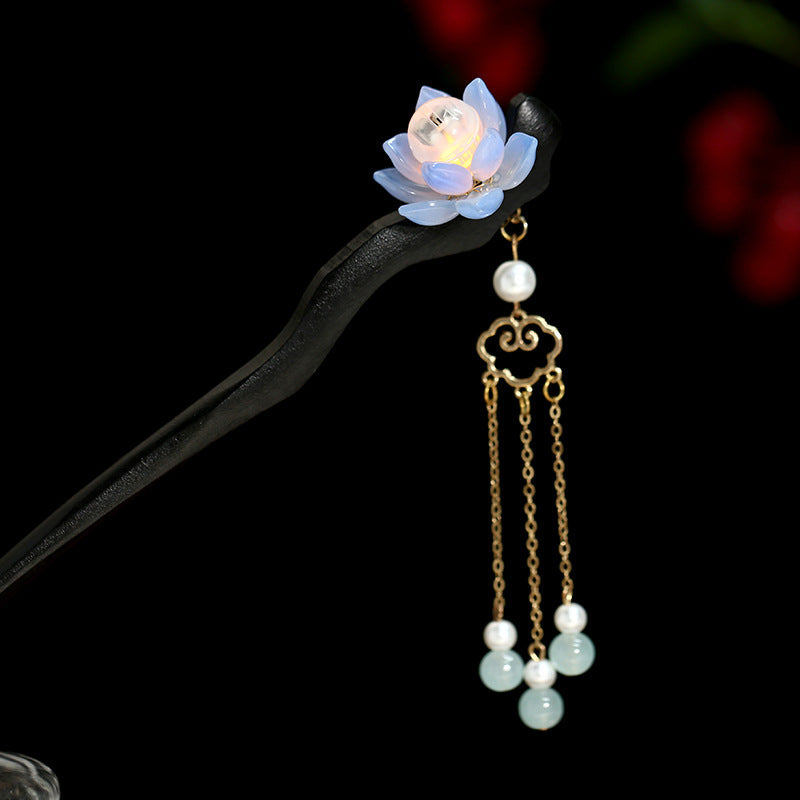Serenemyst Classical Chinese Style Luminous Lotus Tassel Healing Hairpin