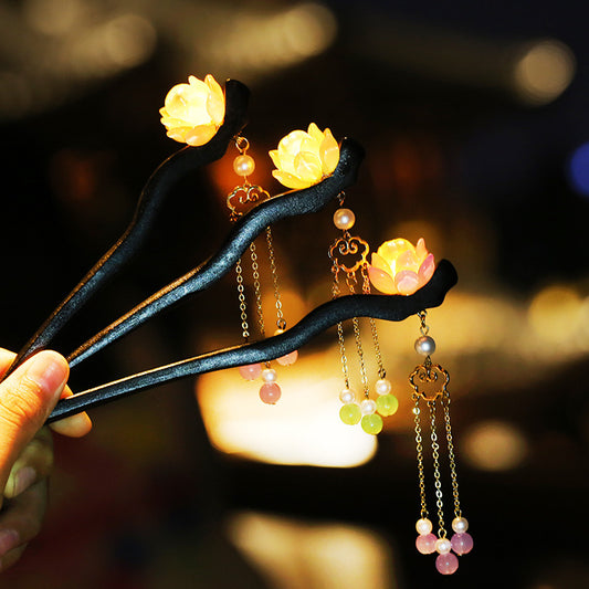 Serenemyst Classical Chinese Style Luminous Lotus Tassel Healing Hairpin