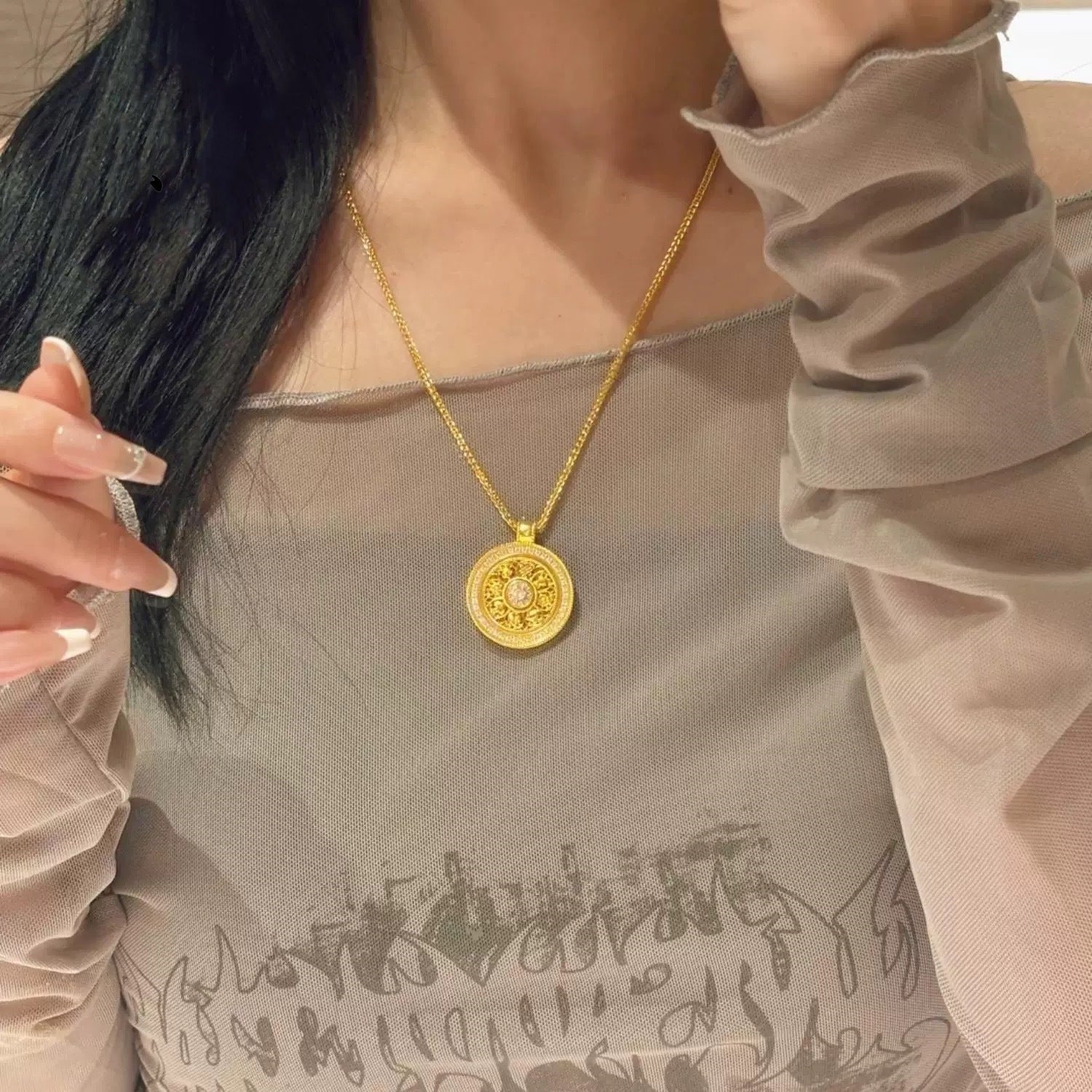 Serenemyst Full Diamond Eight Treasures Compass Pendant Protection Necklace