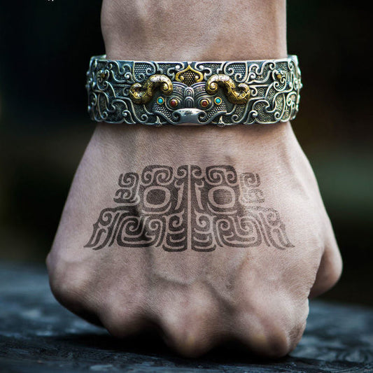 Serenemyst Handmade Silver Retro Domineering Carving Pixiu Bracelet